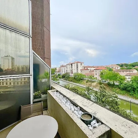 T2 Parking/climatisation - Proche Halles Au Grain *