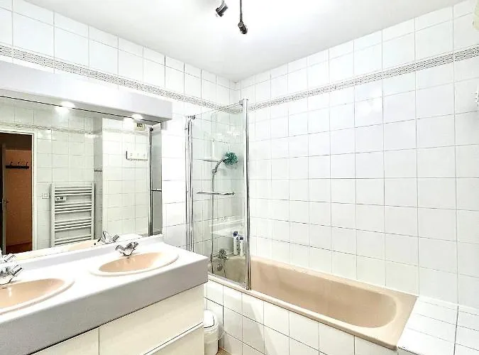 T2 Parking/climatisation - Proche Halles Au Grain Apartmán